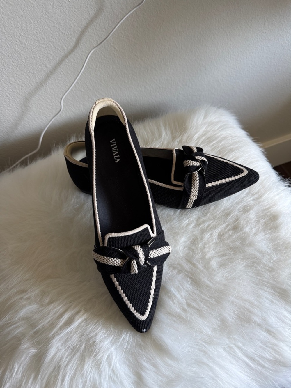 Black Pointed Knit Loafers with Ivory Trim